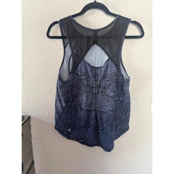 Lululemon purple paisley print tank with mesh shoulder detail. Fits like a 6. EU - Picture 2 of 2